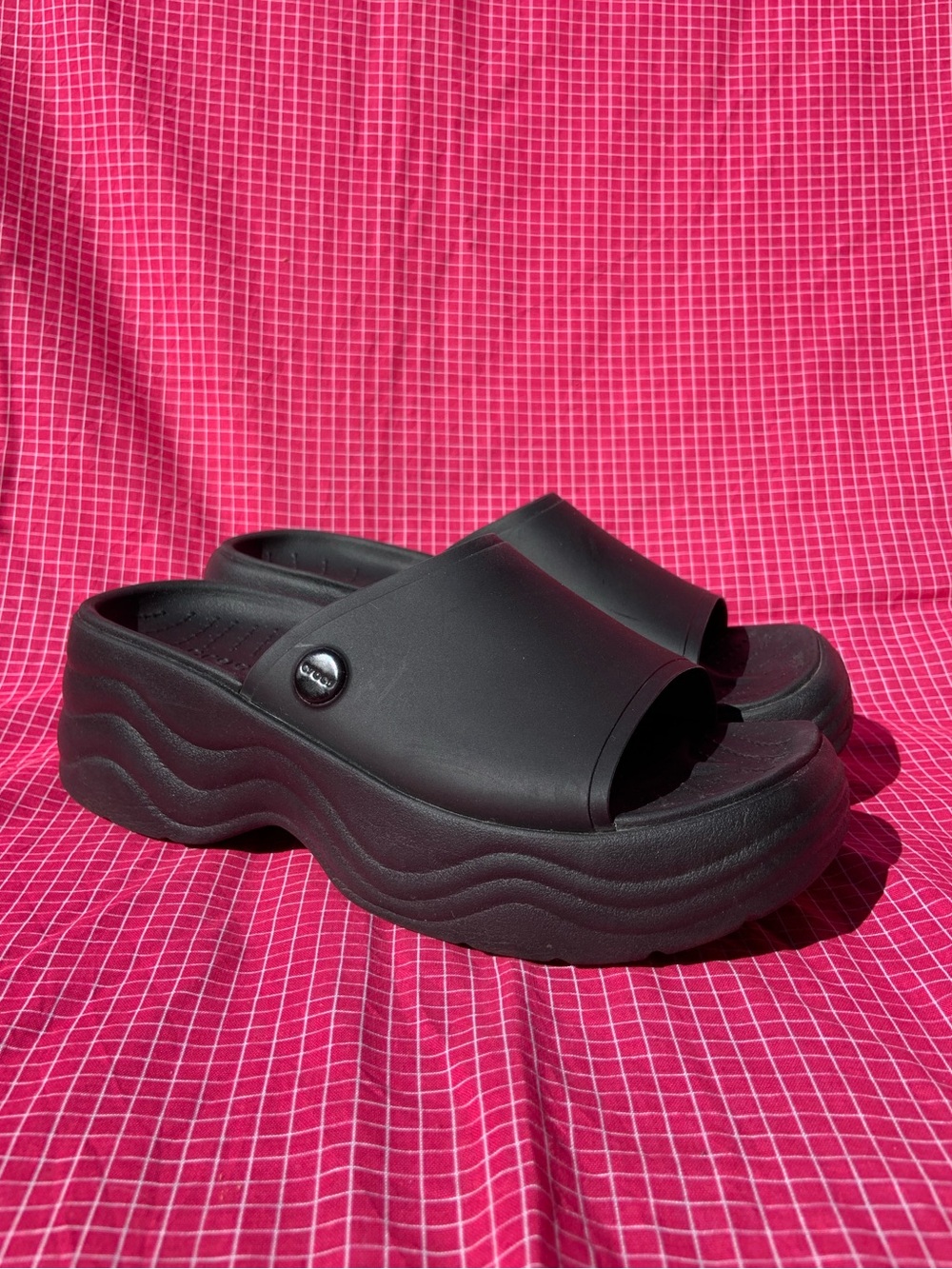 Crocs Skyline Slide Platform Sandals in Black - Women’s size 6
